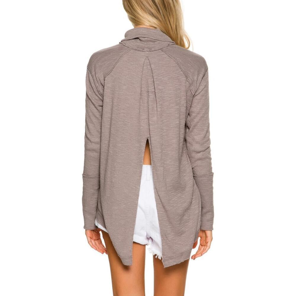 Free People We The Free Turtle Neck Slit Back Hi-Lo Sweater Size XS Taupe - Picture 3 of 14